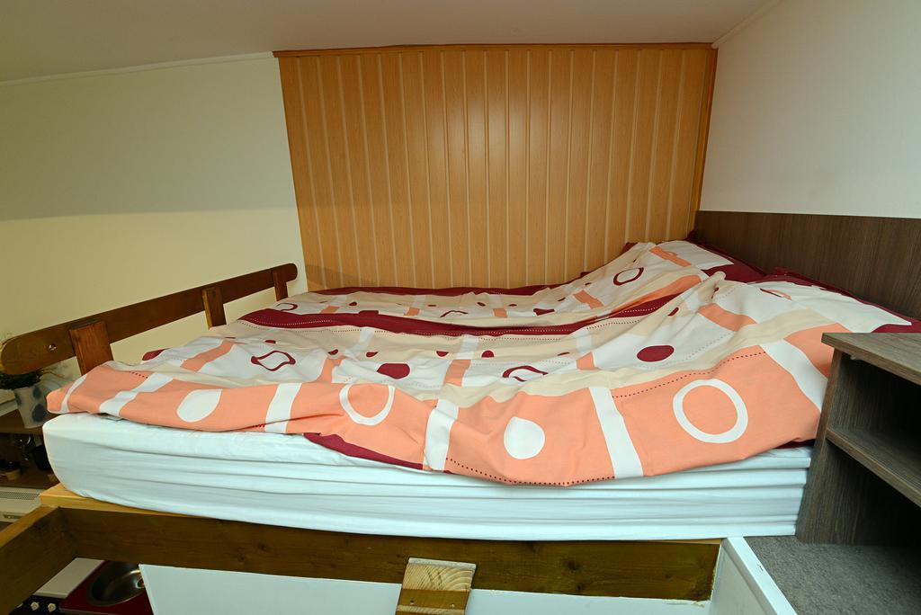 Centrum Apartman Pécs Exteriör bild
